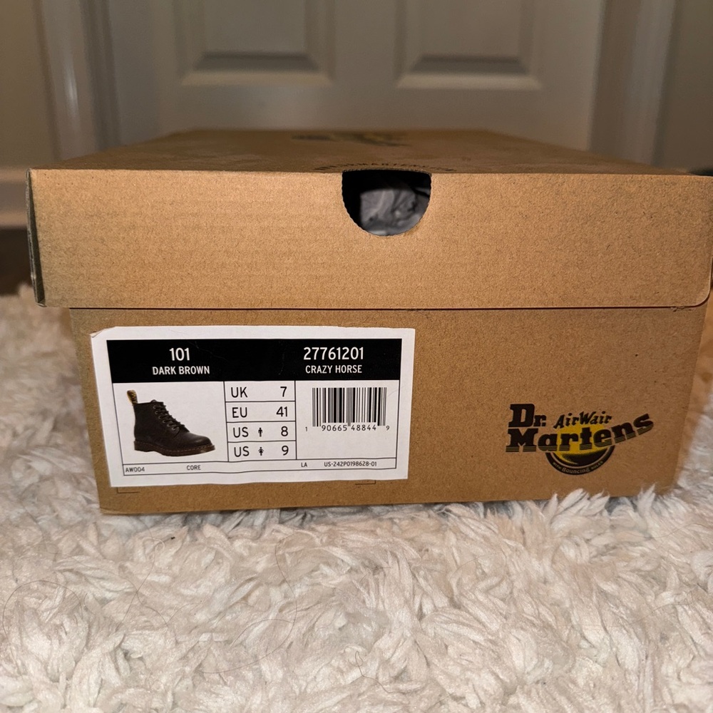 Dr. Martens 1460 Crazy Horse leather boots - Picture 6 of 8